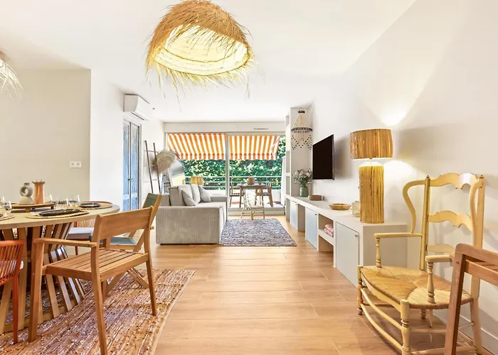 Botany Executive 6p Avec Piscine, à 5 Min Du Port Saint-Tropez